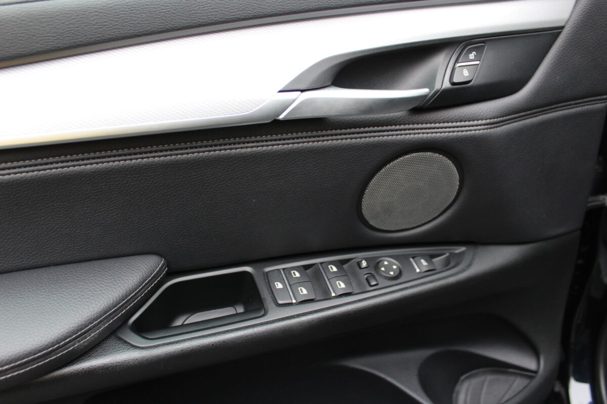 Fotografie vozu - klik pro zvětšení