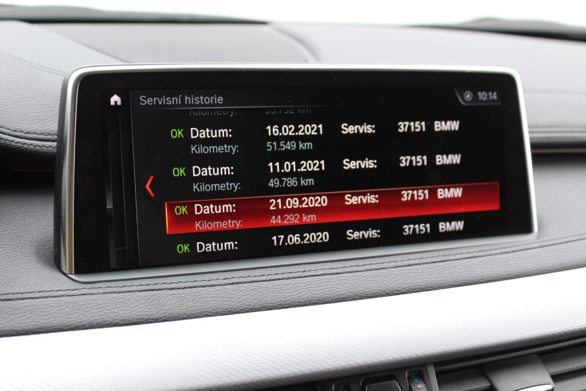 Fotografie vozu - klik pro zvětšení