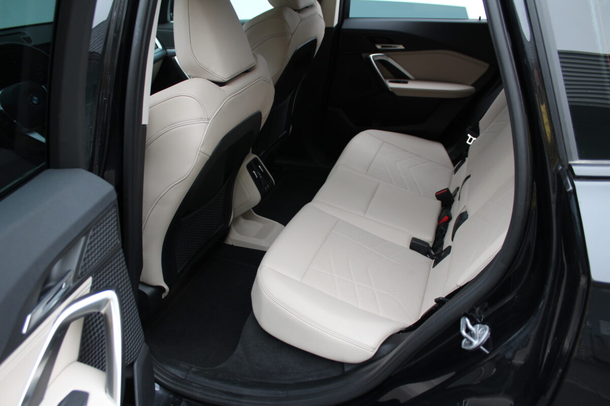 Fotografie vozu - klik pro zvětšení