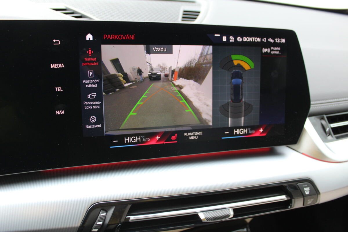 Fotografie vozu - klik pro zvětšení