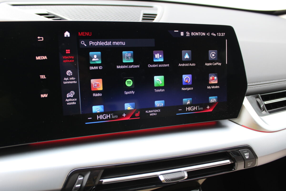 Fotografie vozu - klik pro zvětšení