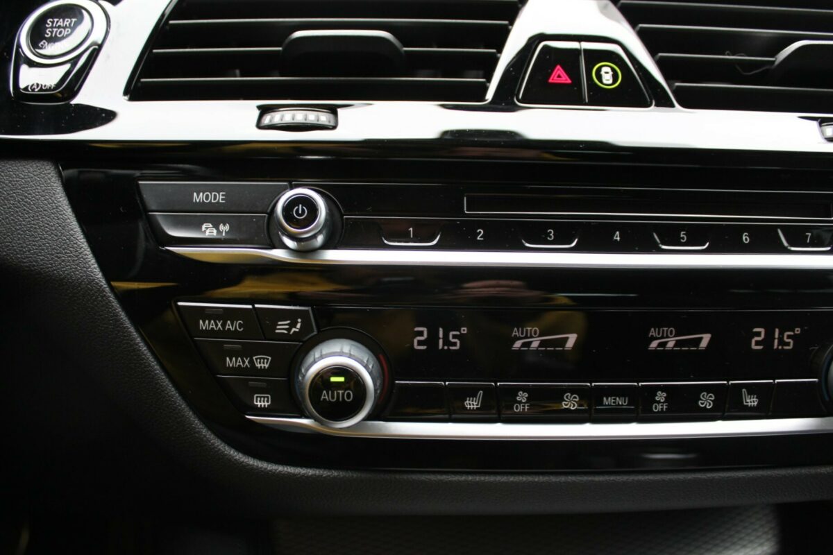 Fotografie vozu - klik pro zvětšení