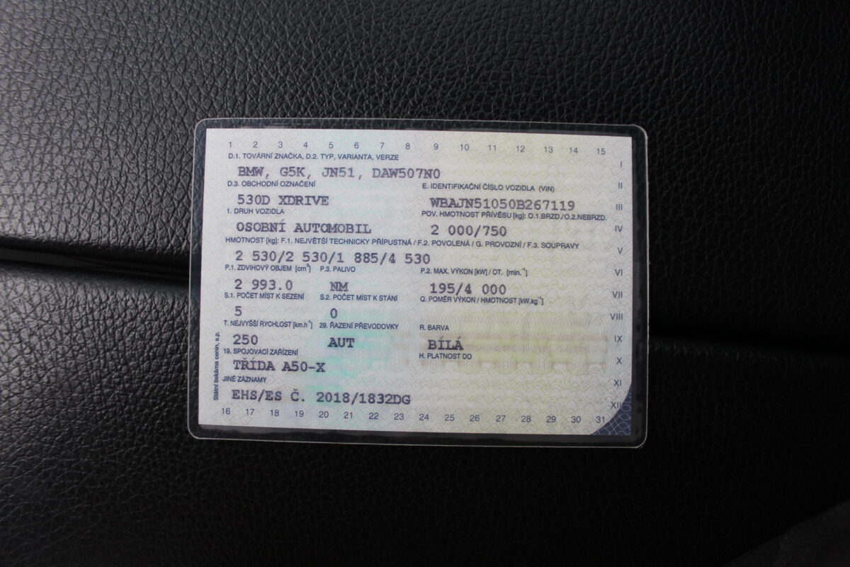 Fotografie vozu - klik pro zvětšení