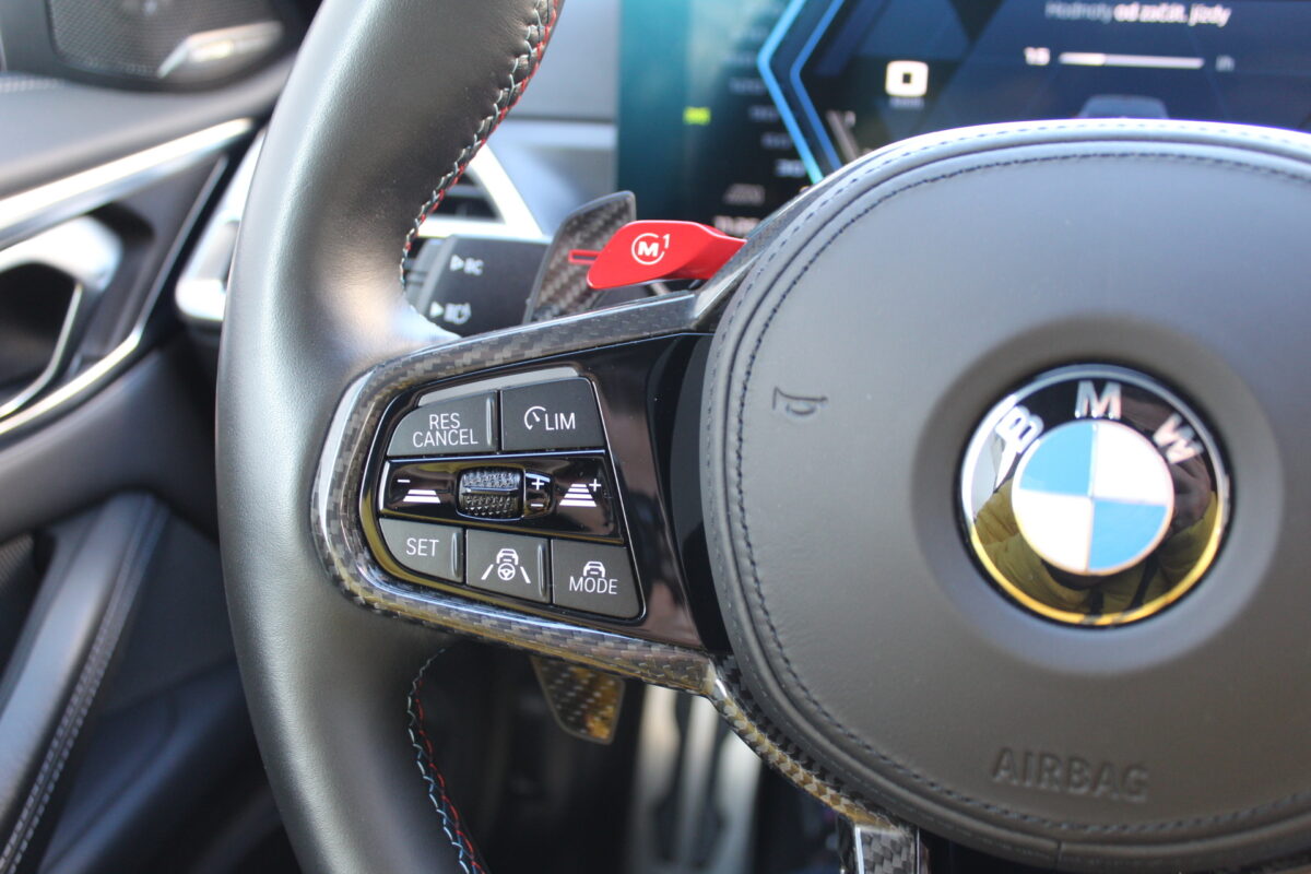 Fotografie vozu - klik pro zvětšení