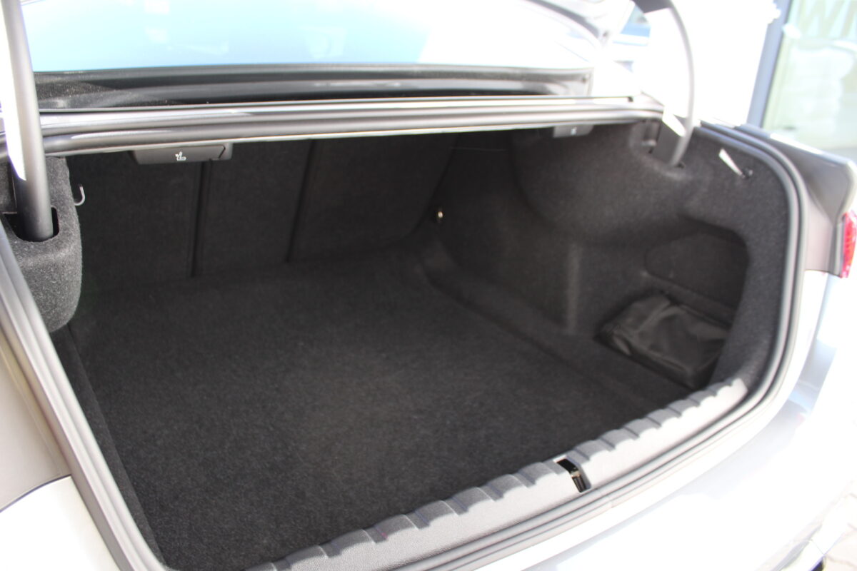 Fotografie vozu - klik pro zvětšení