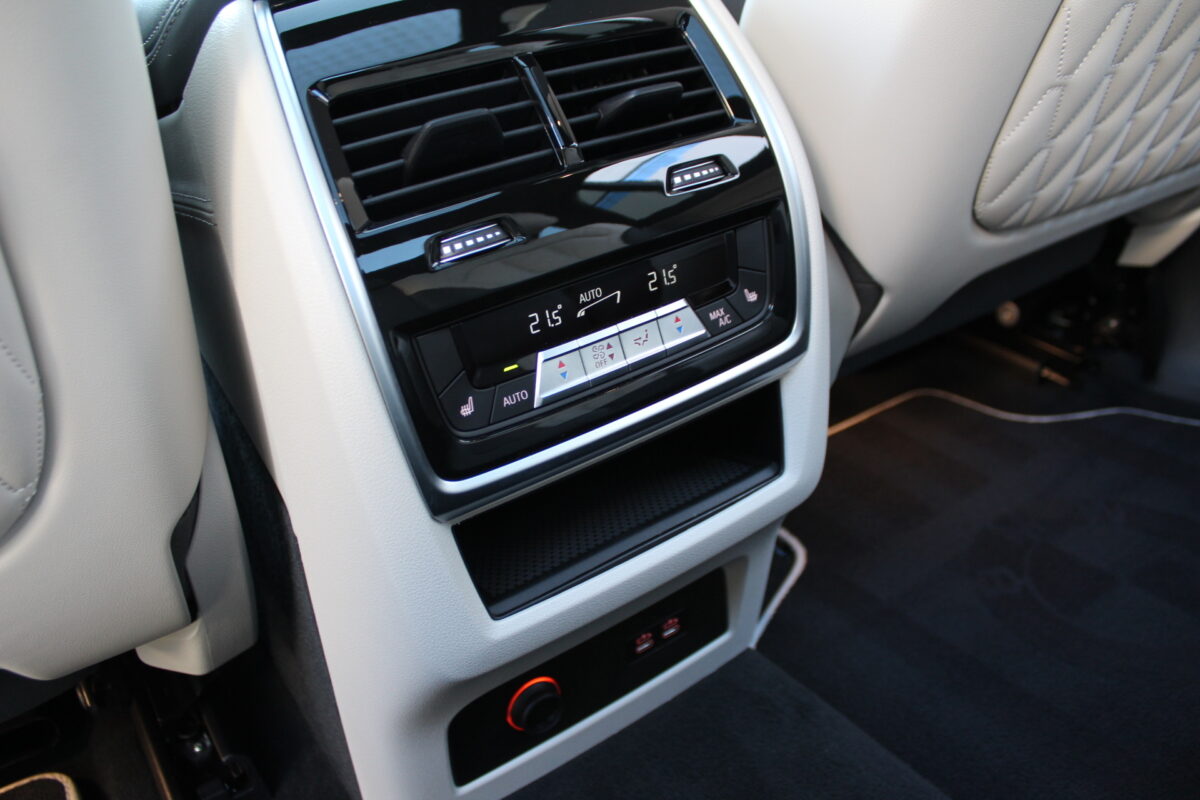 Fotografie vozu - klik pro zvětšení