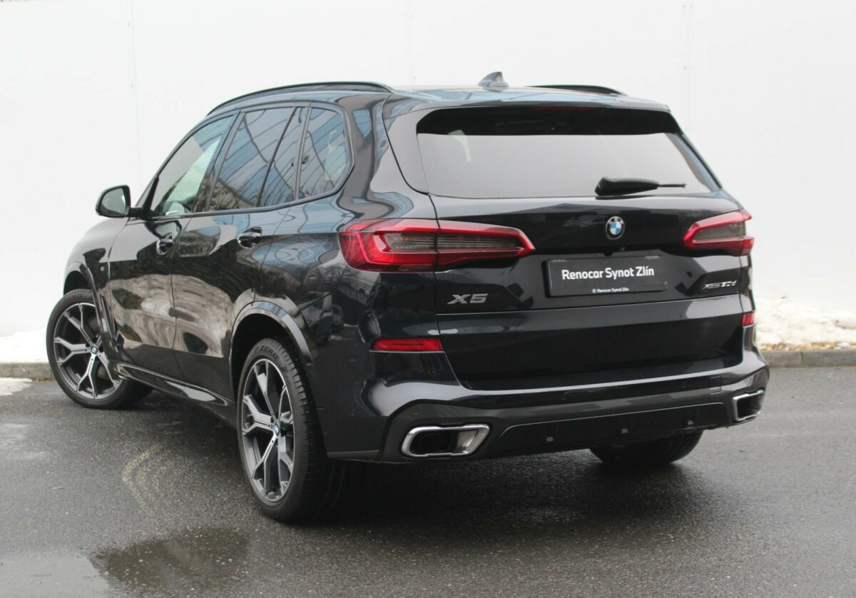 Fotografie vozu - klik pro zvětšení