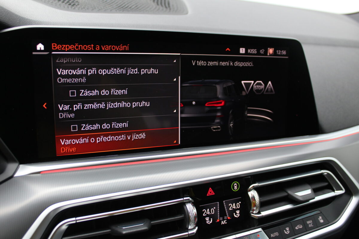 Fotografie vozu - klik pro zvětšení