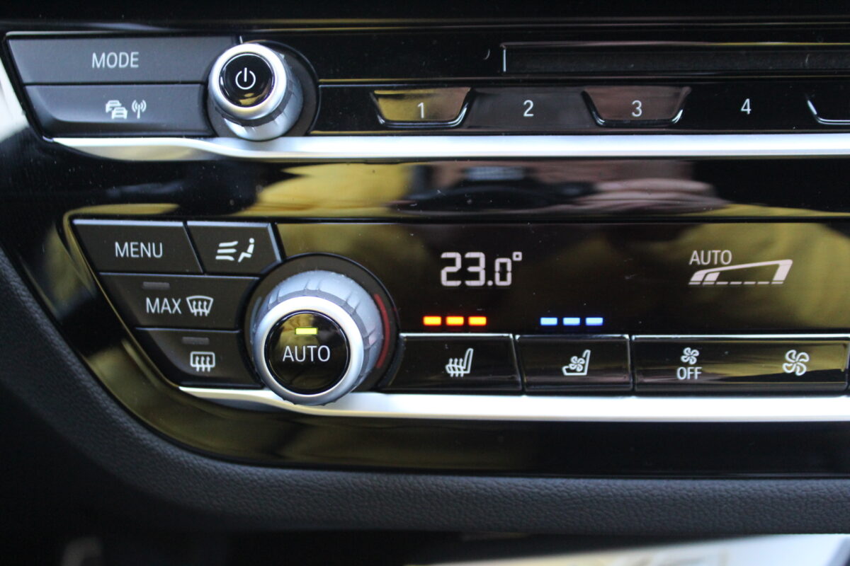 Fotografie vozu - klik pro zvětšení