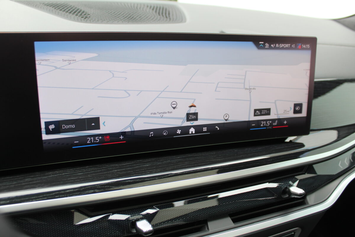 Fotografie vozu - klik pro zvětšení