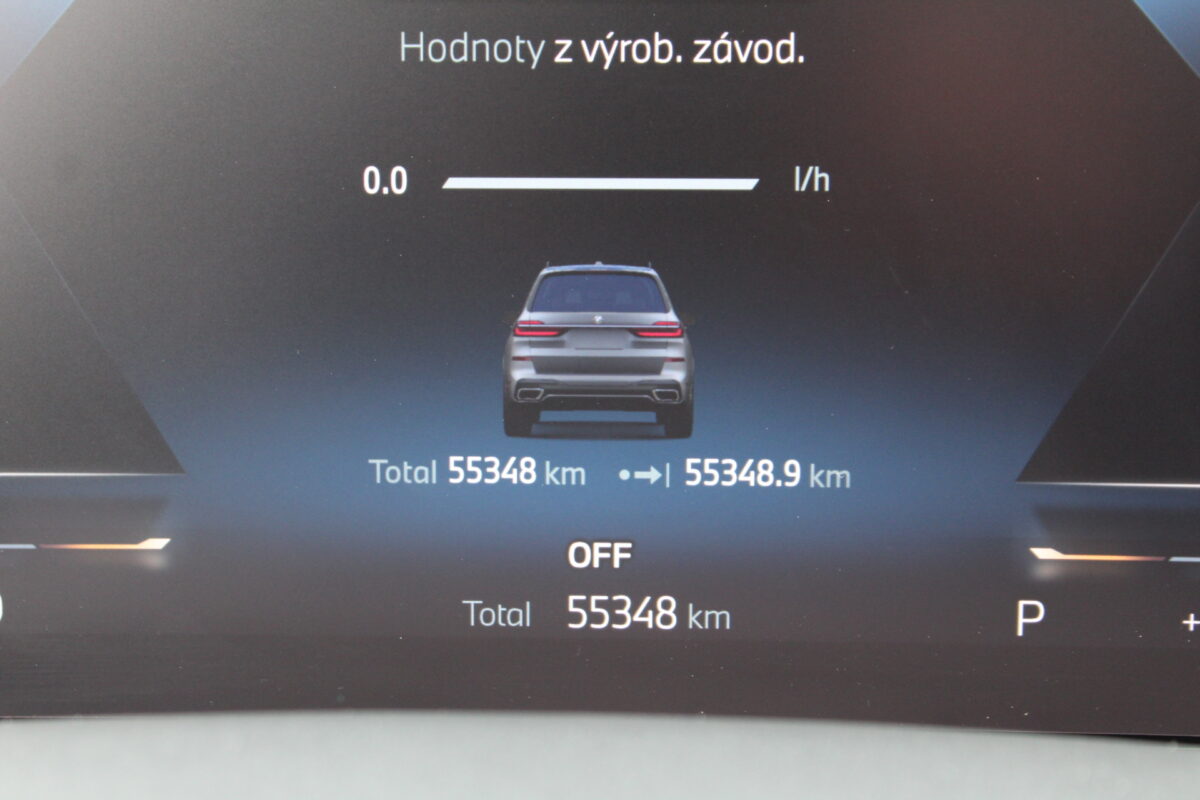 Fotografie vozu - klik pro zvětšení