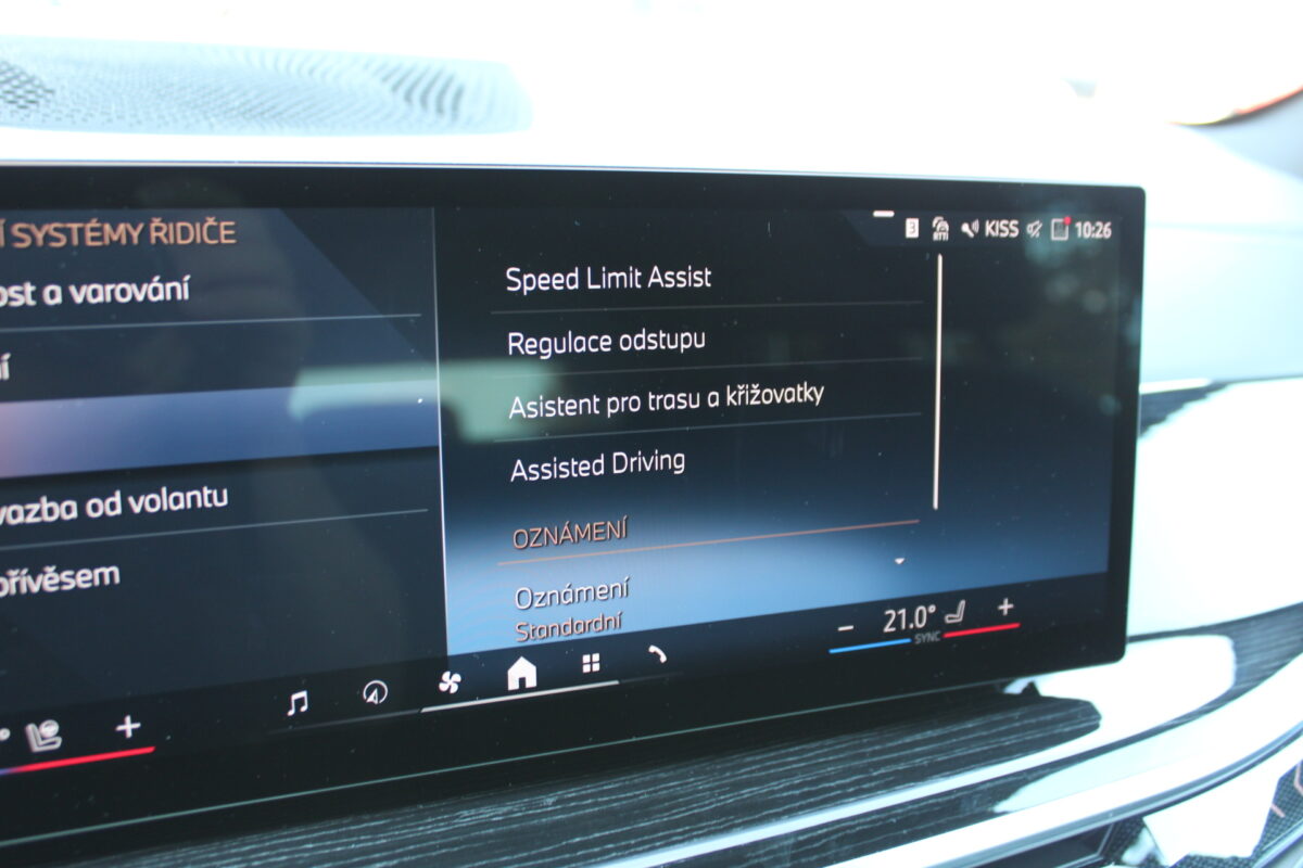 Fotografie vozu - klik pro zvětšení