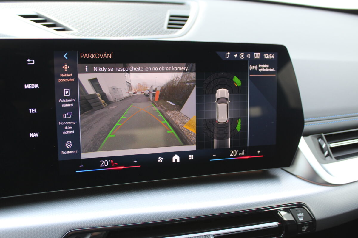 Fotografie vozu - klik pro zvětšení