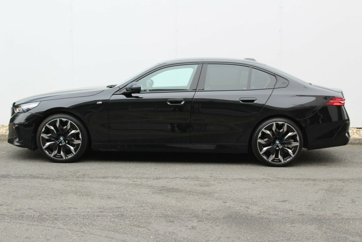 Fotografie vozu - klik pro zvětšení