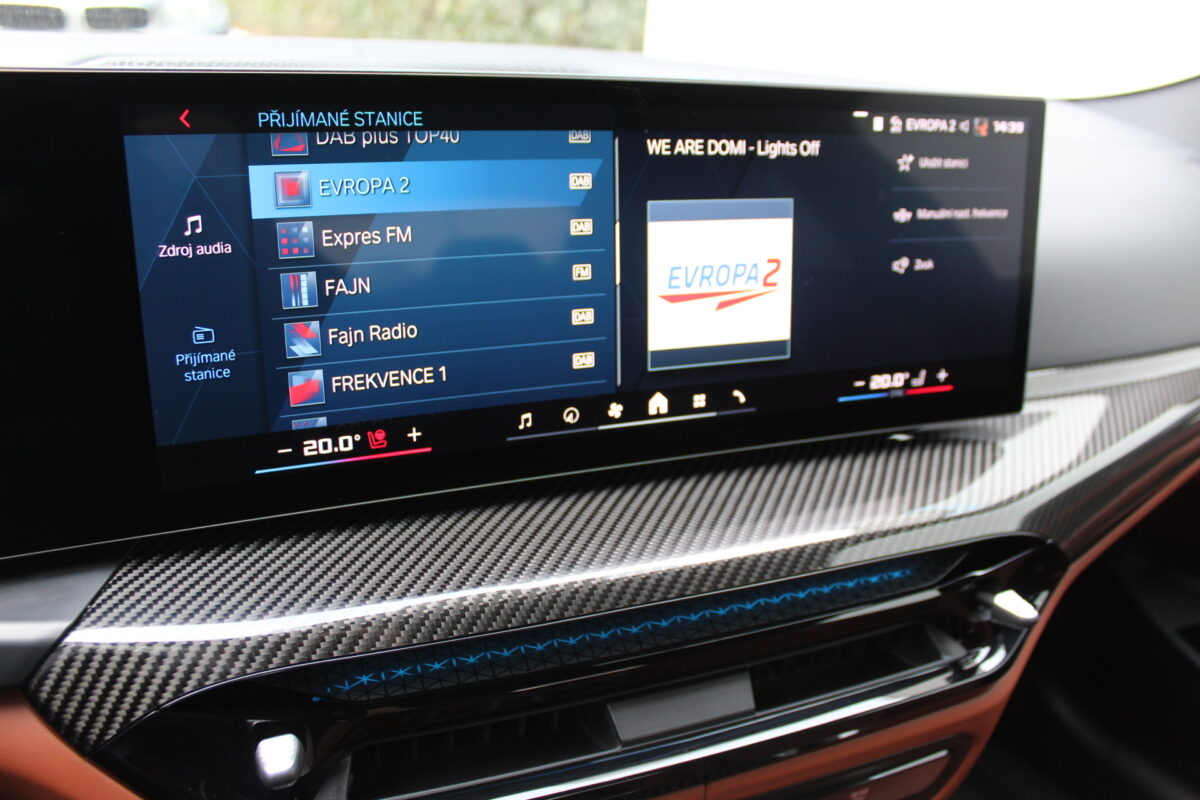 Fotografie vozu - klik pro zvětšení