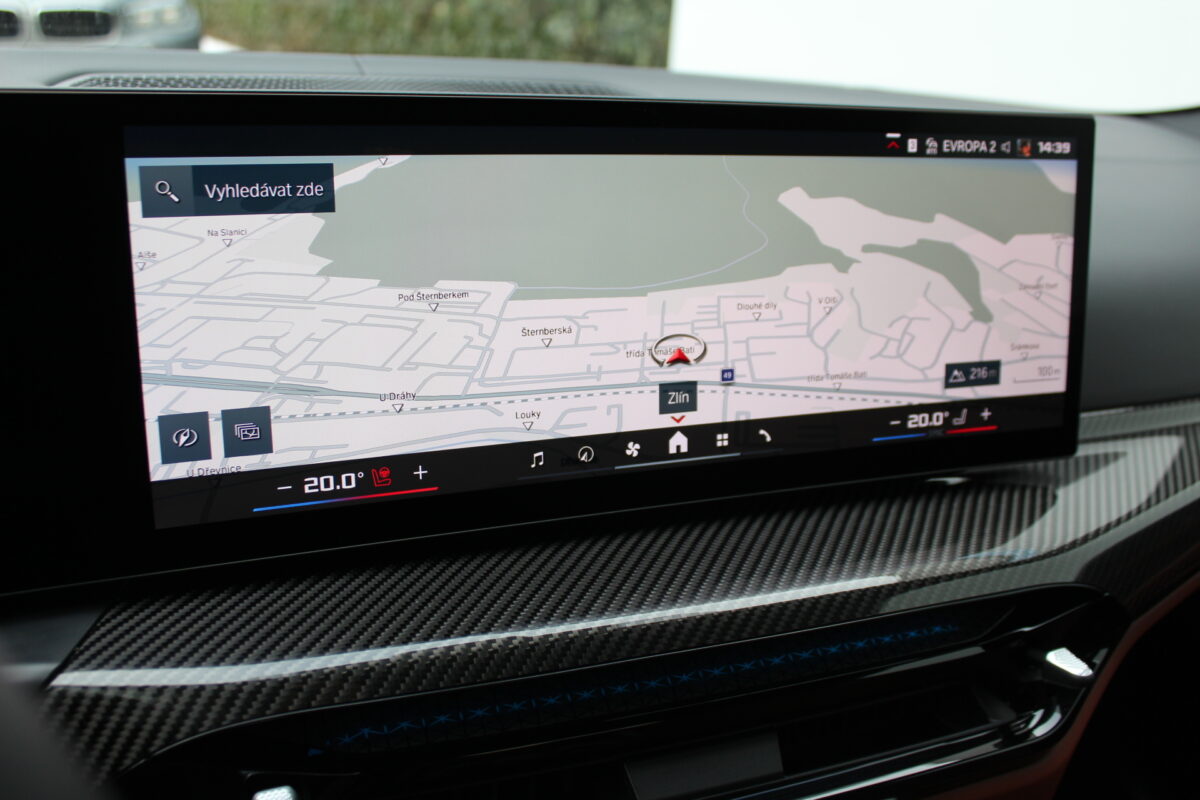 Fotografie vozu - klik pro zvětšení