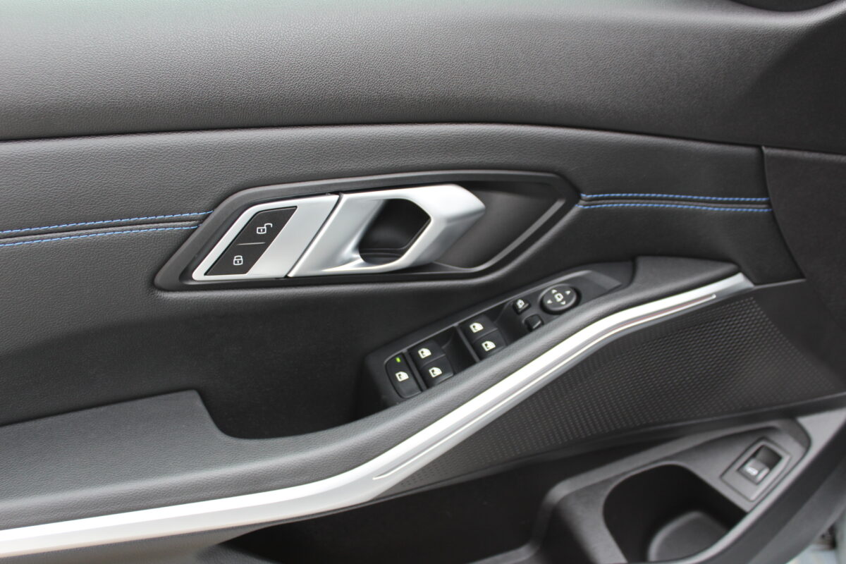 Fotografie vozu - klik pro zvětšení