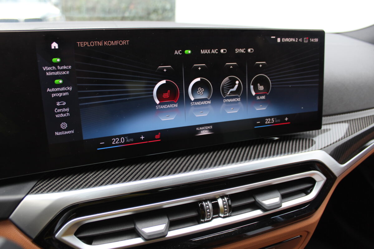 Fotografie vozu - klik pro zvětšení