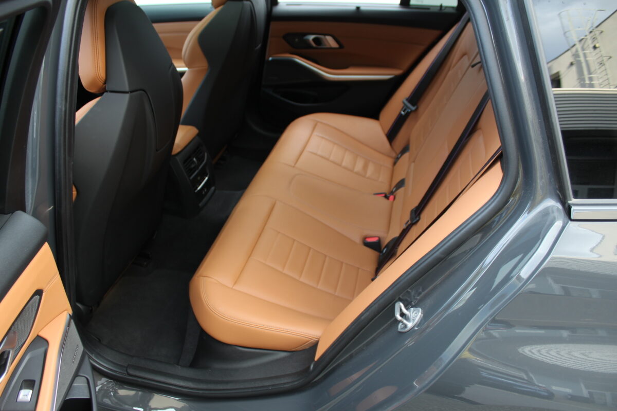 Fotografie vozu - klik pro zvětšení