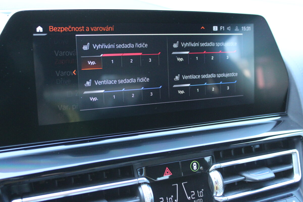 Fotografie vozu - klik pro zvětšení