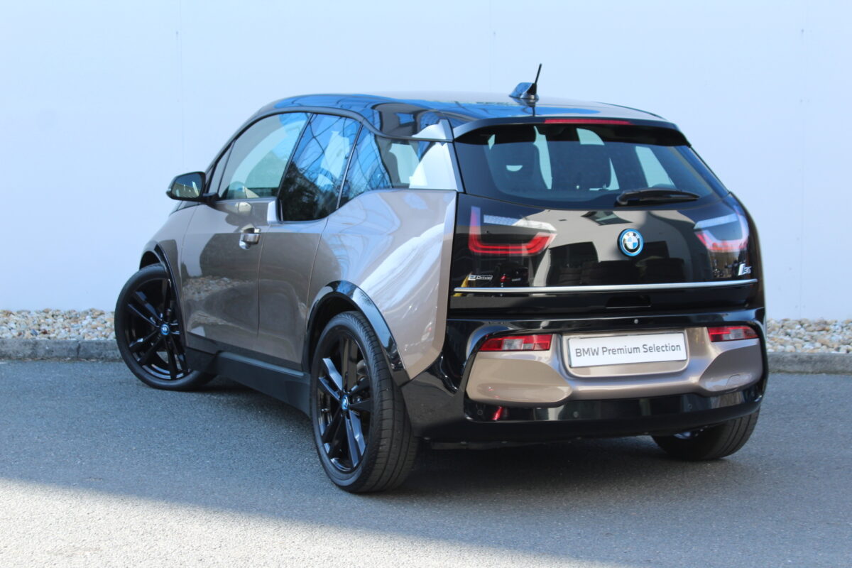 Fotografie vozu - klik pro zvětšení