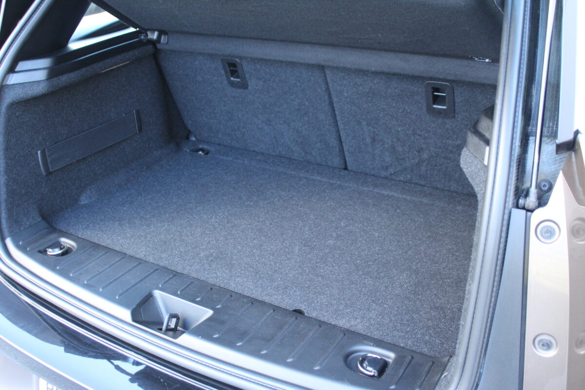 Fotografie vozu - klik pro zvětšení