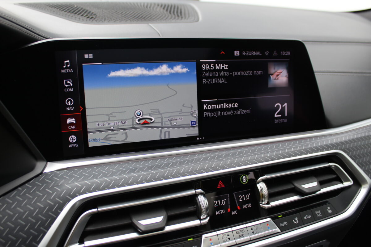 Fotografie vozu - klik pro zvětšení