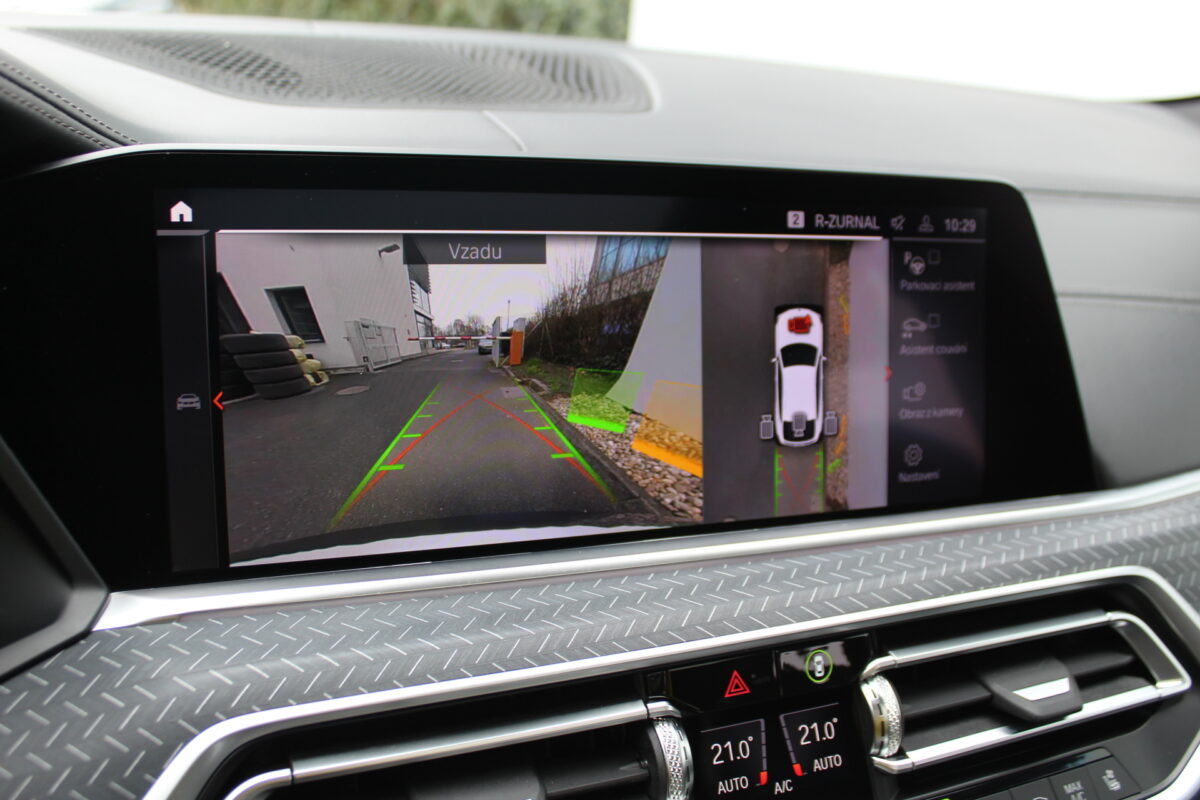 Fotografie vozu - klik pro zvětšení