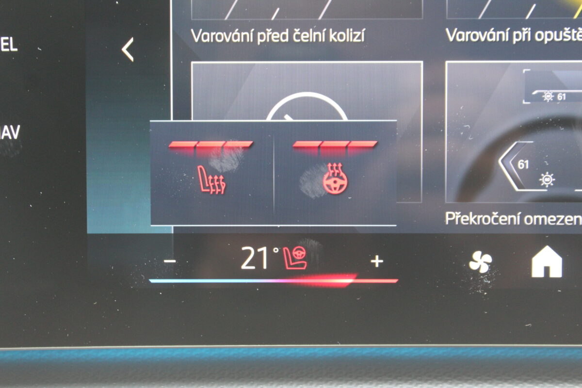 Fotografie vozu - klik pro zvětšení