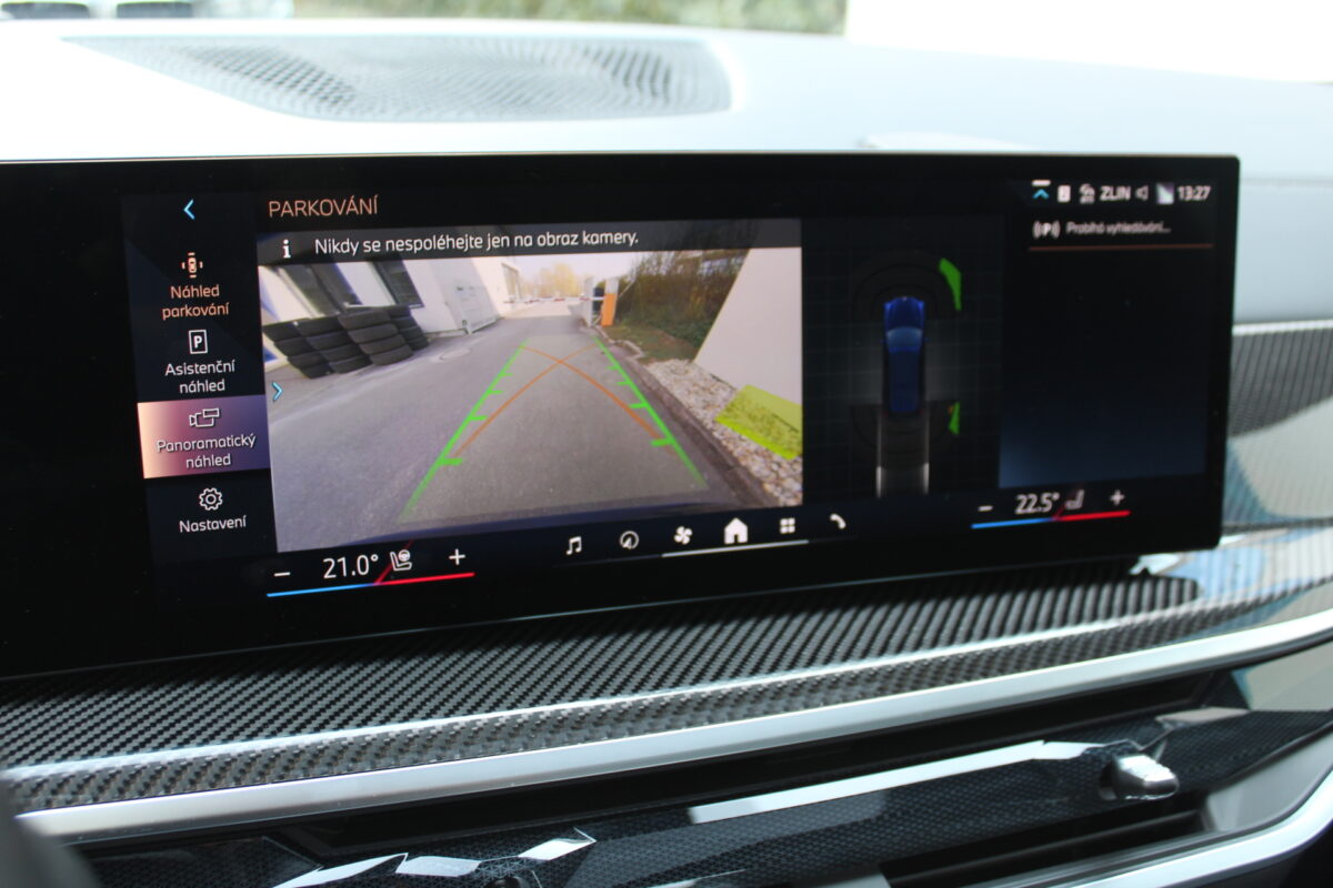 Fotografie vozu - klik pro zvětšení