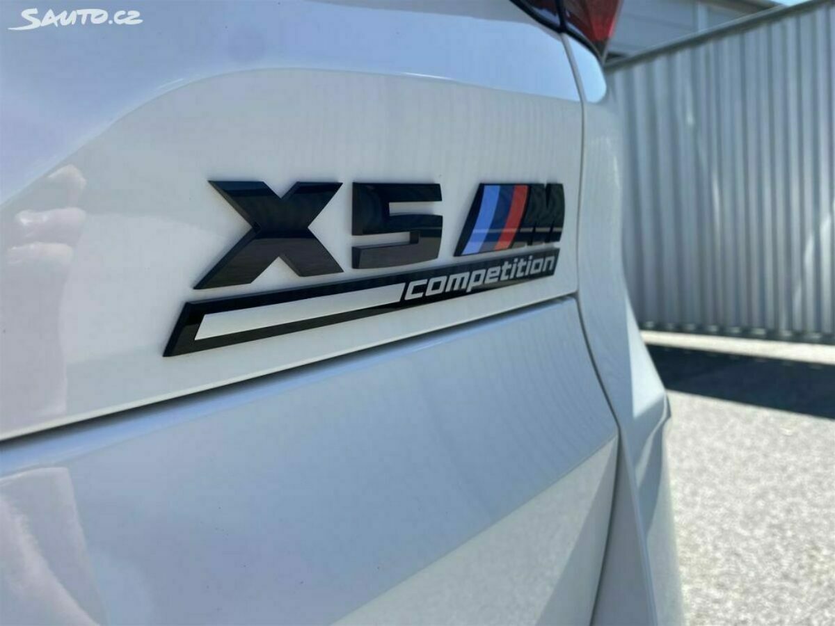 Fotografie vozu - klik pro zvětšení