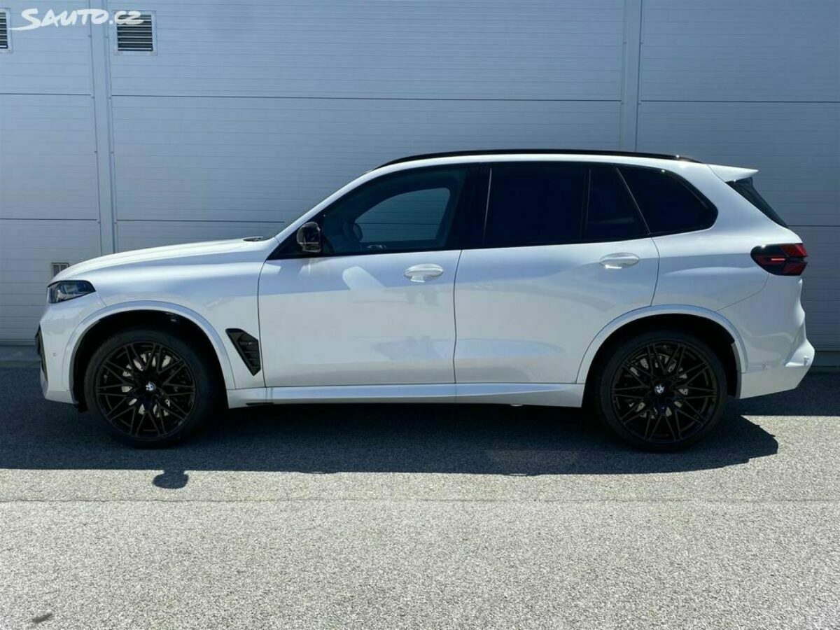 Fotografie vozu - klik pro zvětšení