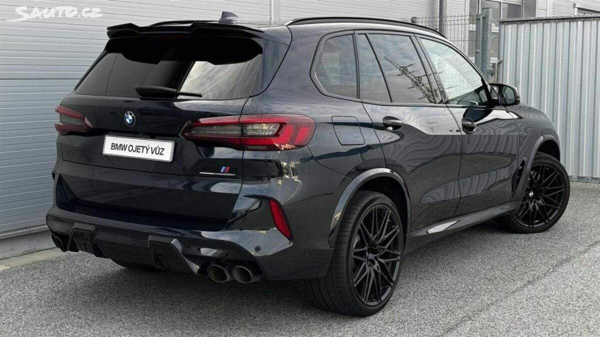 Fotografie vozu - klik pro zvětšení