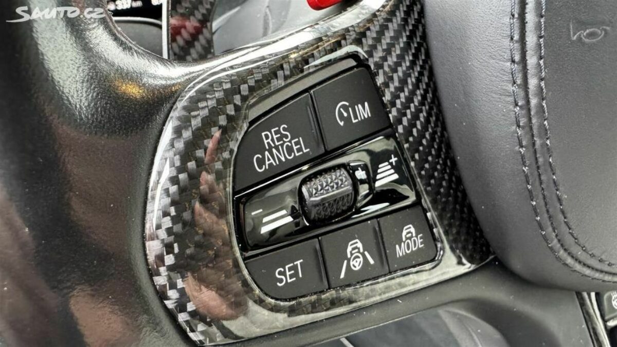 Fotografie vozu - klik pro zvětšení