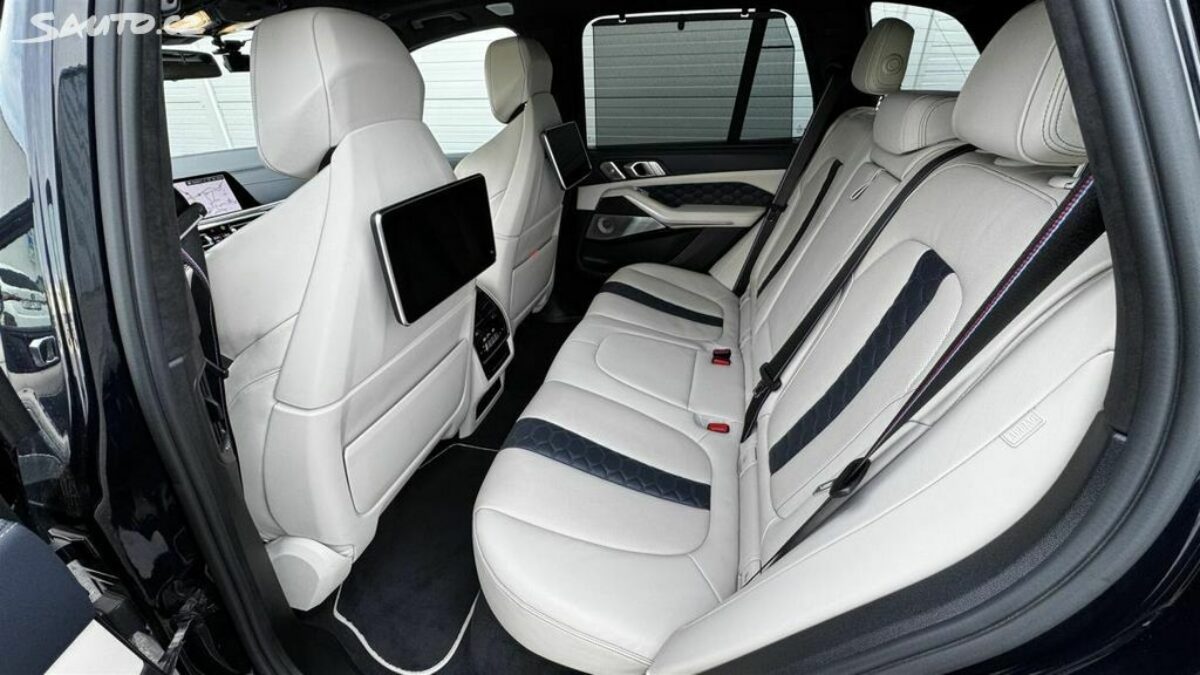 Fotografie vozu - klik pro zvětšení