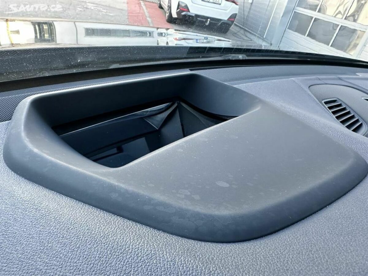 Fotografie vozu - klik pro zvětšení