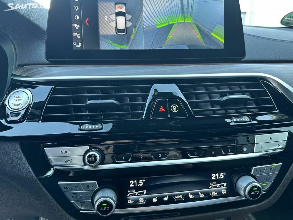 Fotografie vozu - klik pro zvětšení