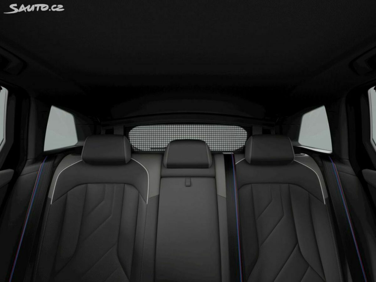 Fotografie vozu - klik pro zvětšení