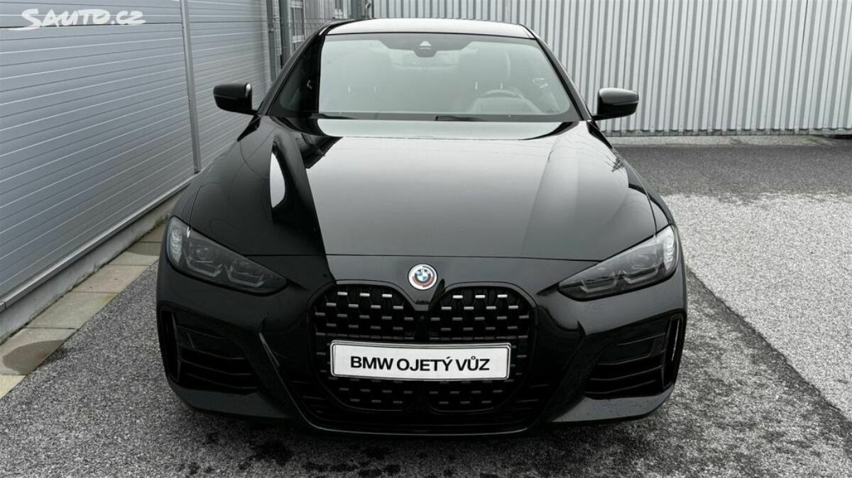 Fotografie vozu - klik pro zvětšení