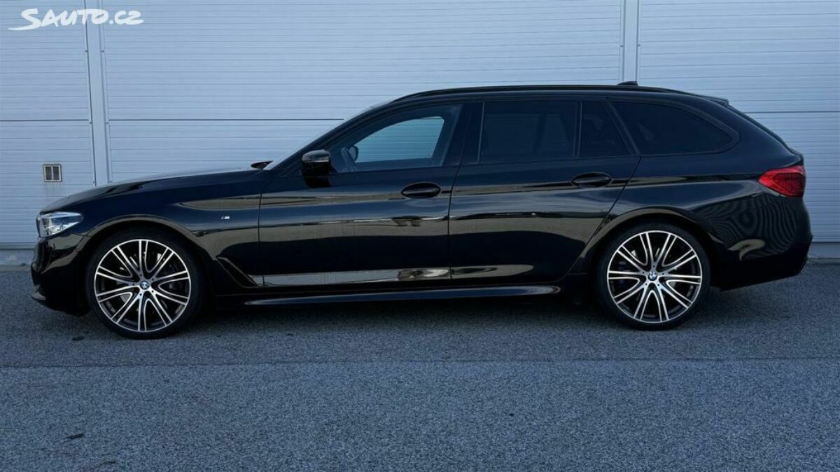 Fotografie vozu - klik pro zvětšení