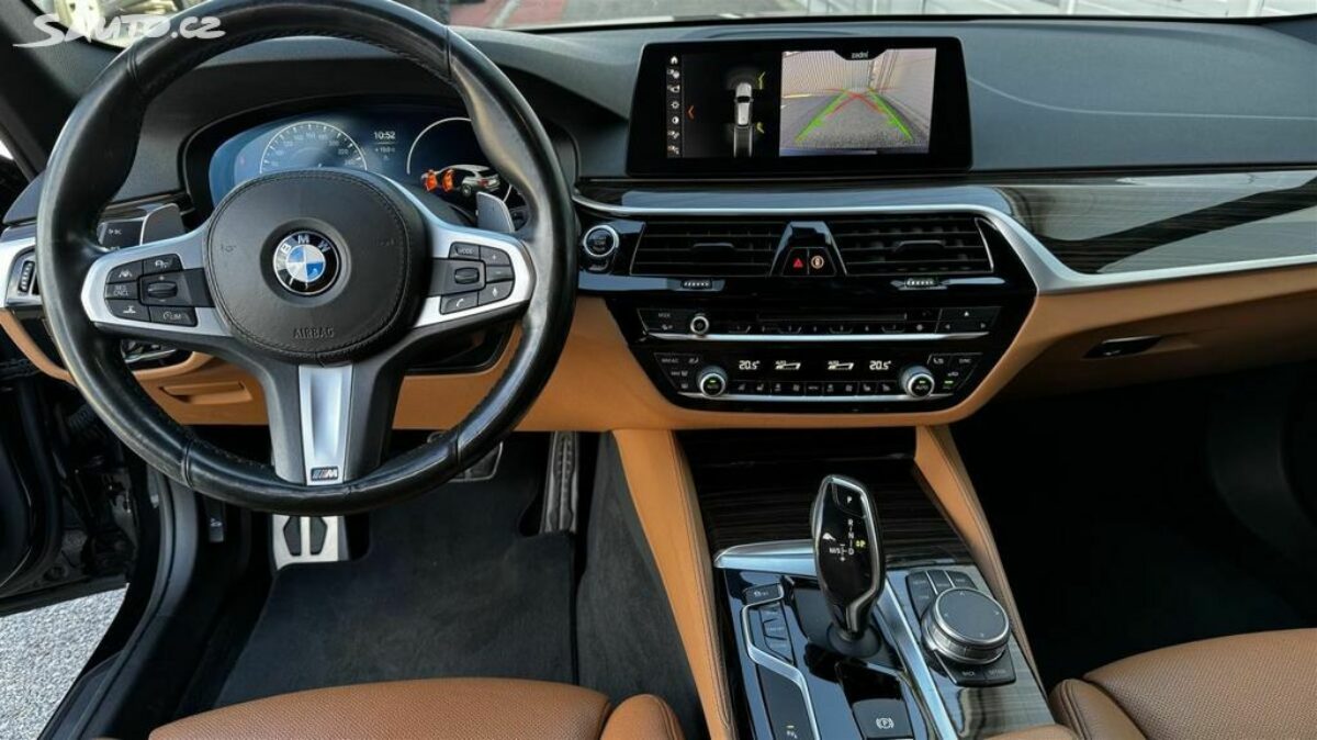 Fotografie vozu - klik pro zvětšení