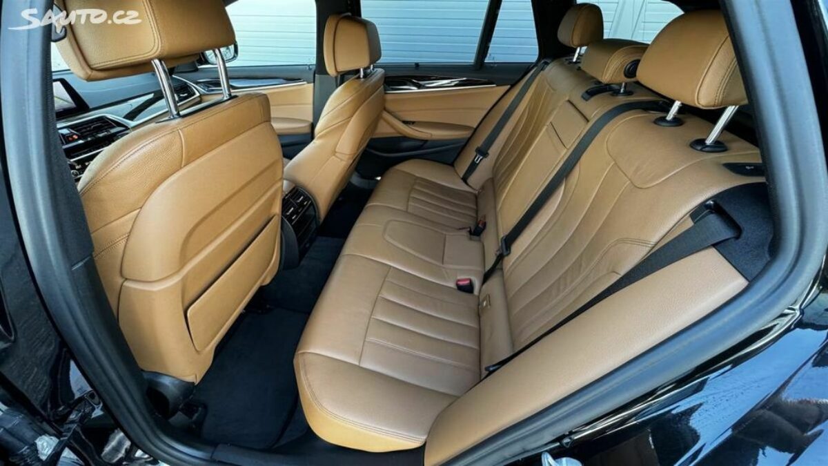 Fotografie vozu - klik pro zvětšení