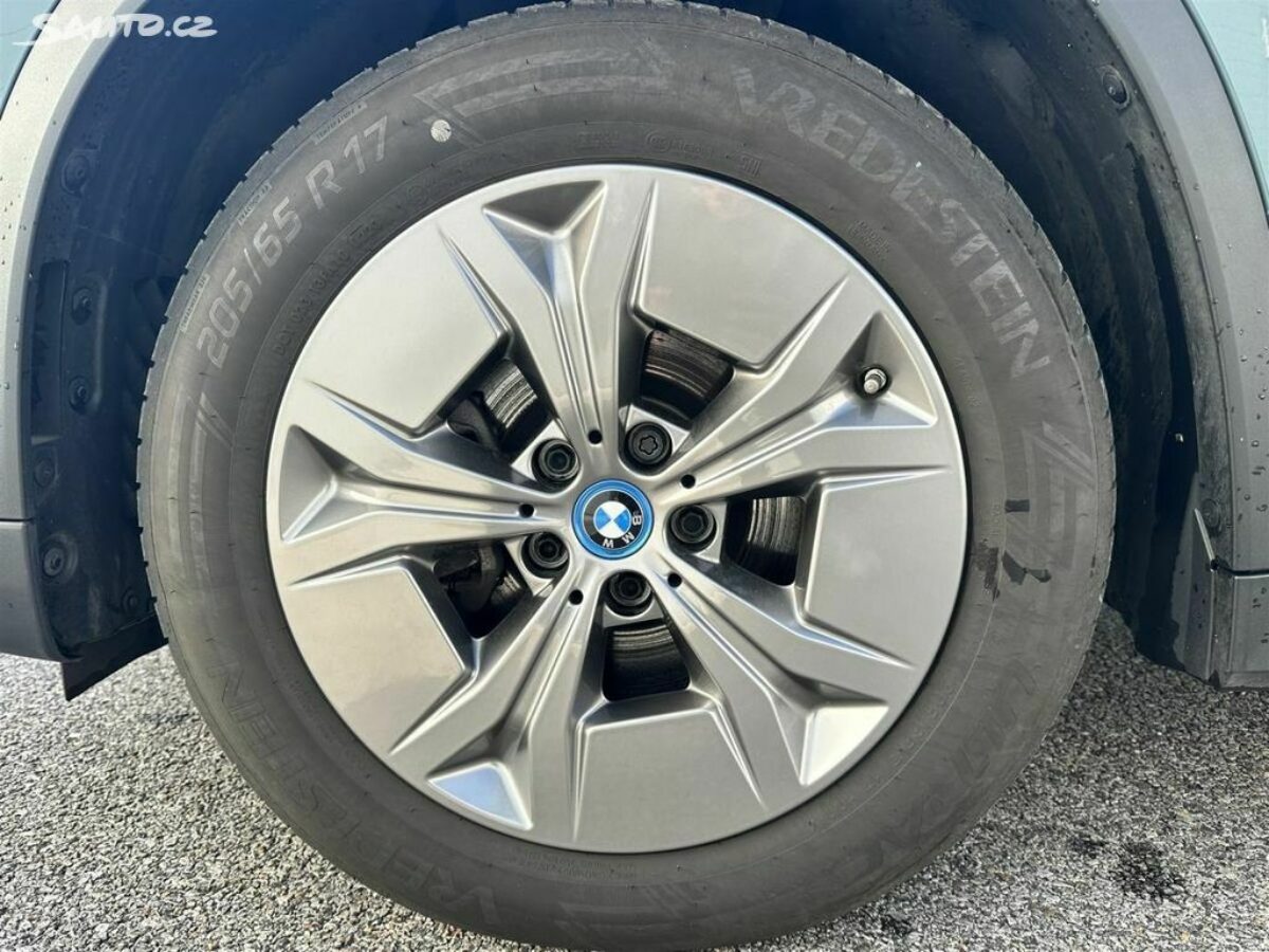 Fotografie vozu - klik pro zvětšení