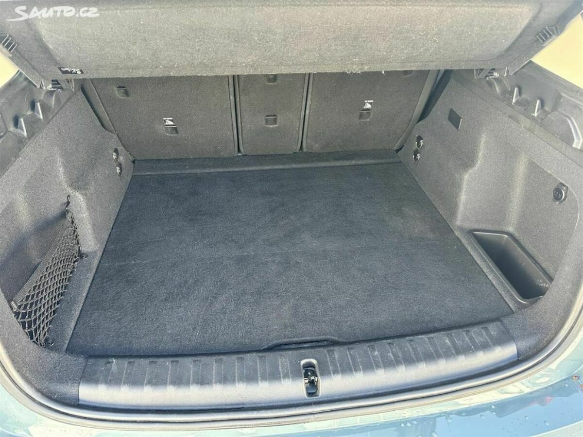 Fotografie vozu - klik pro zvětšení