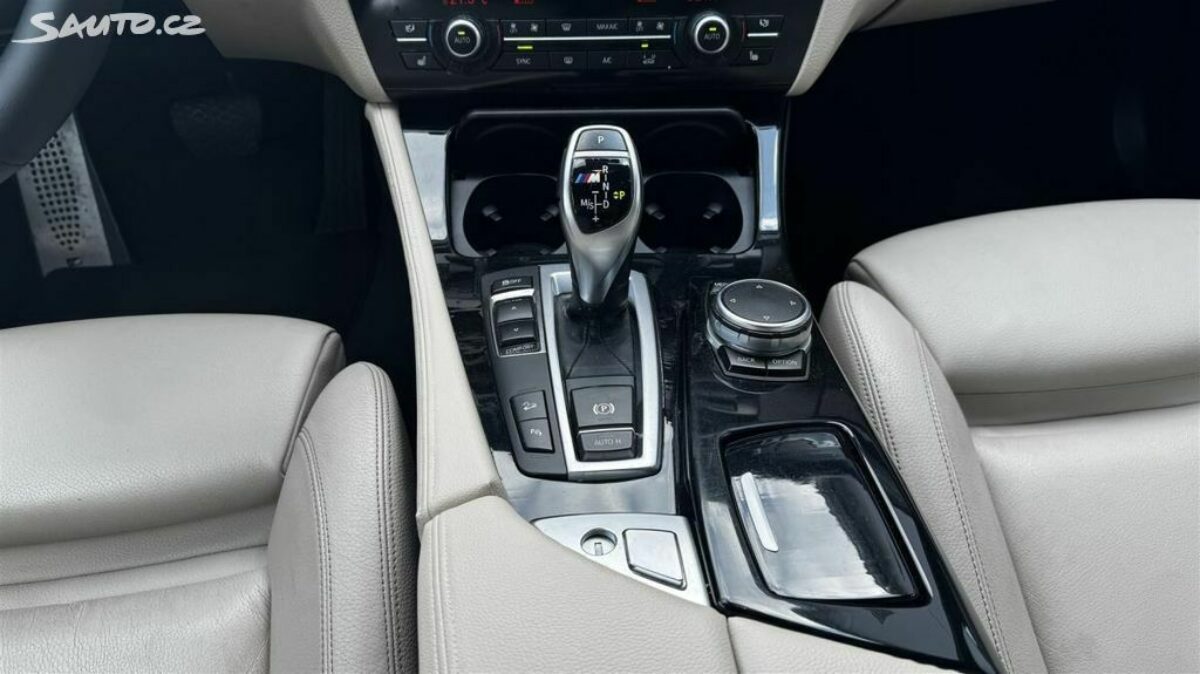 Fotografie vozu - klik pro zvětšení