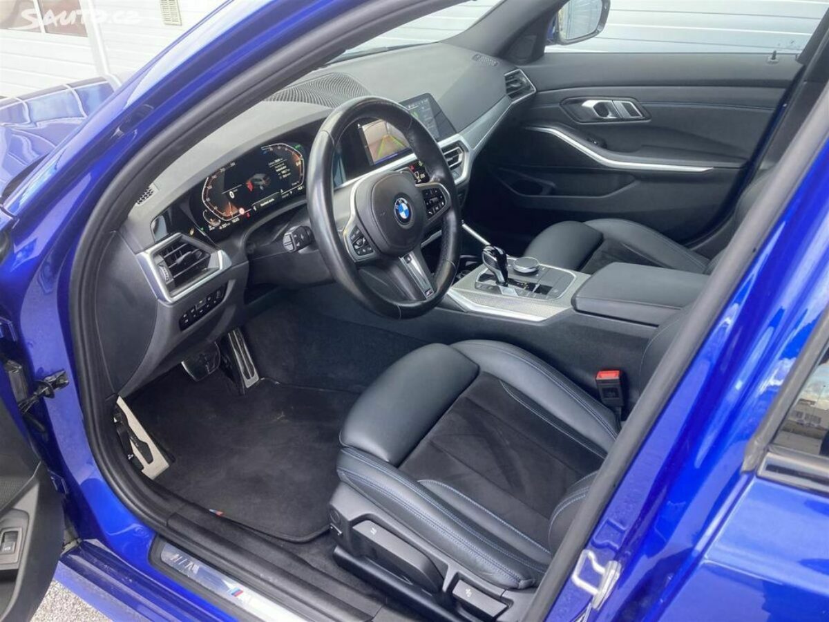 Fotografie vozu - klik pro zvětšení