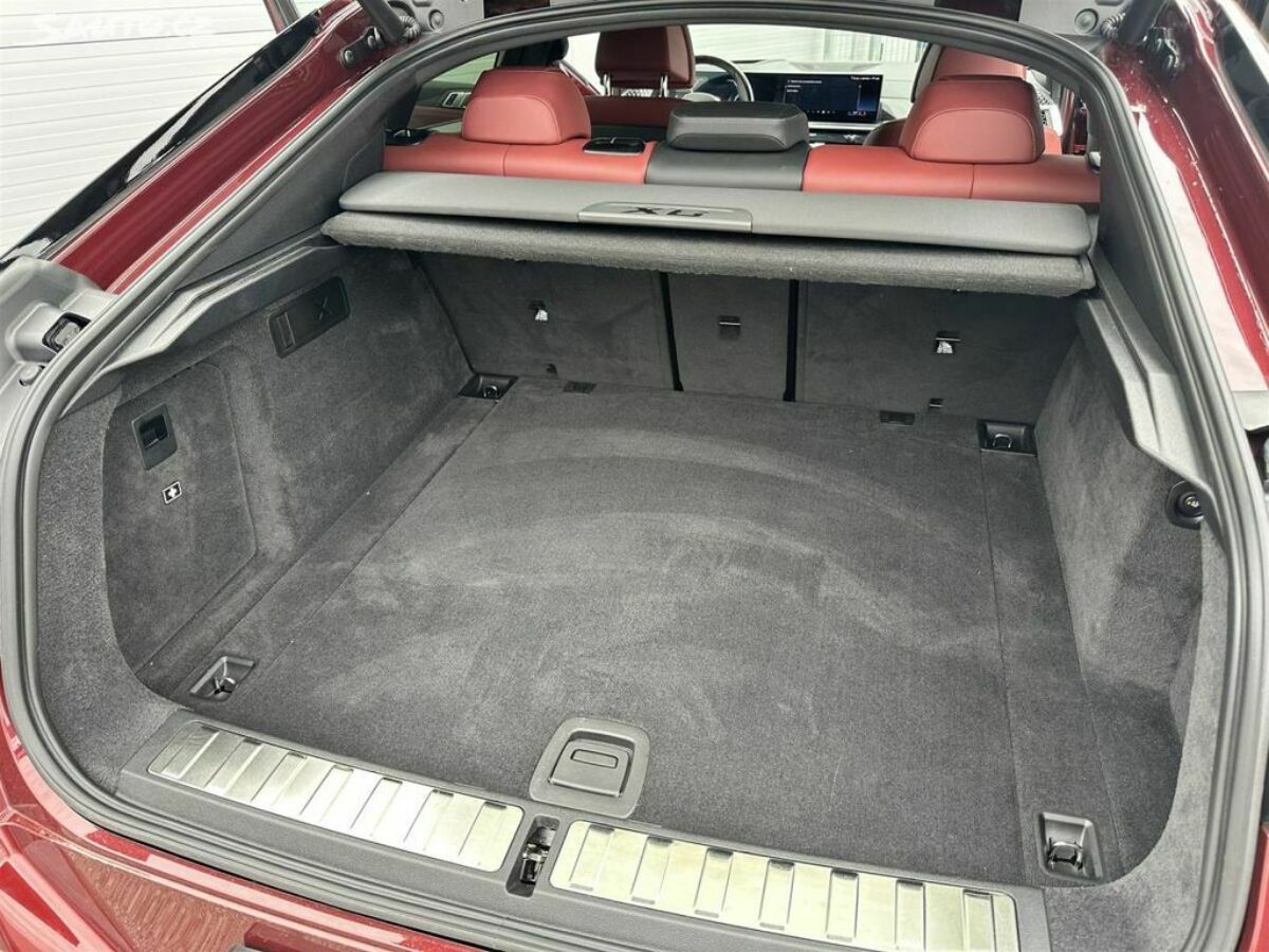 Fotografie vozu - klik pro zvětšení