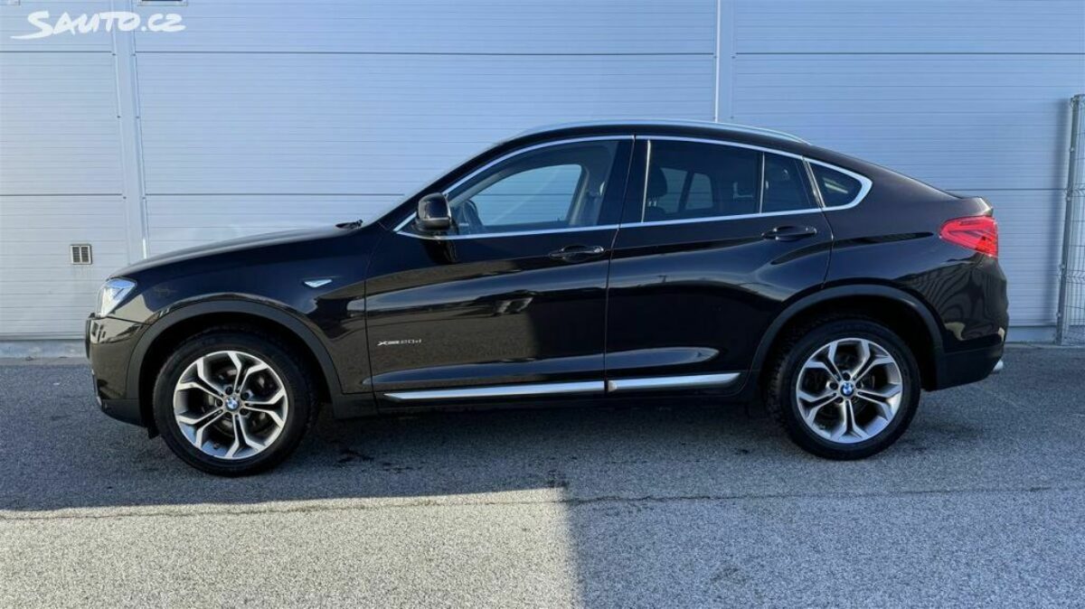 Fotografie vozu - klik pro zvětšení