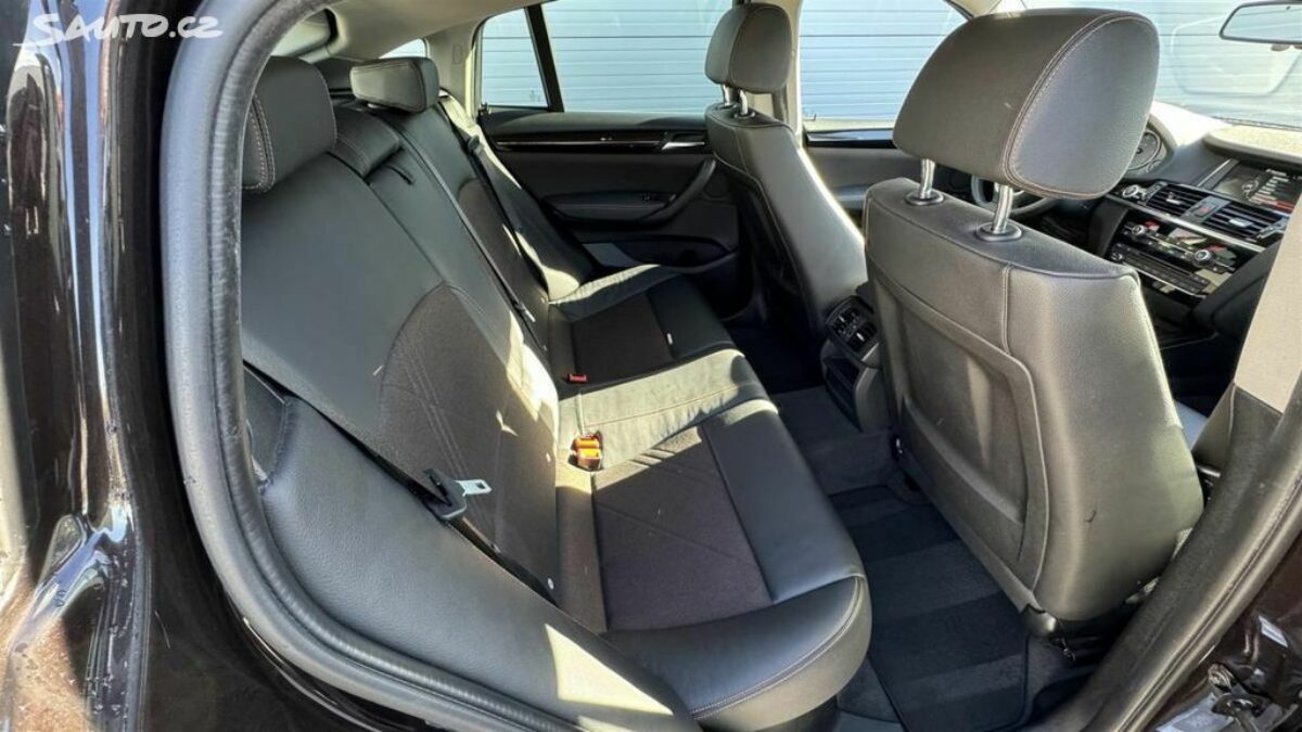 Fotografie vozu - klik pro zvětšení