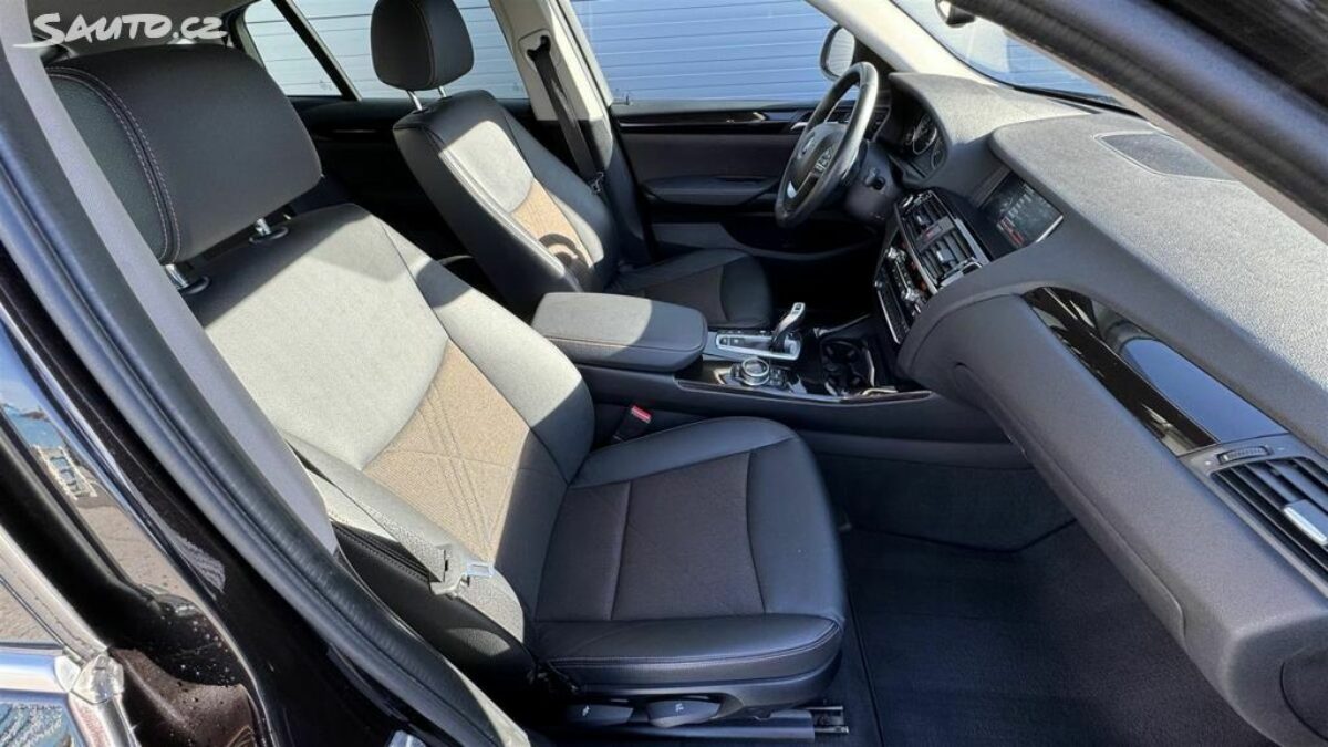 Fotografie vozu - klik pro zvětšení